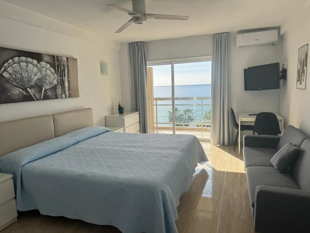 Studio mit Meerblick — Apartamentos Boutique CHINASOL con Parking y Desayuno Incluidos