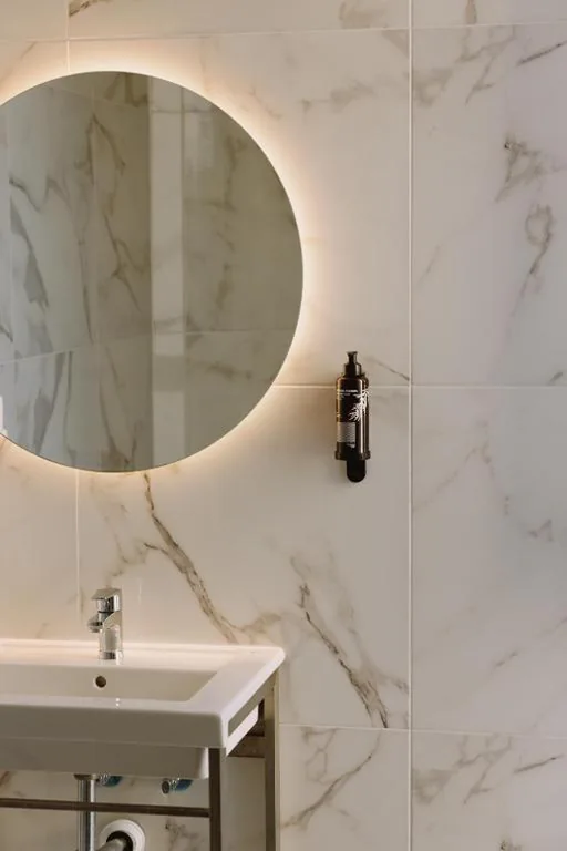 Habitación Doble con baño privado — Apartamentos Buendia Suites - Torremolinos Centro