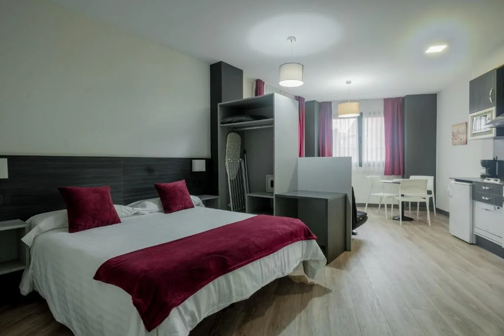 Estudio Superior — Apartamentos Capua