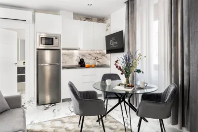 Apartamentos Casa del Arco de 2 a 6 personas — foto 12