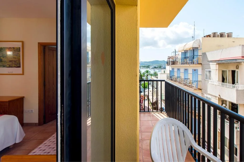 Estudio con balcón — Apartamentos Casa Maria