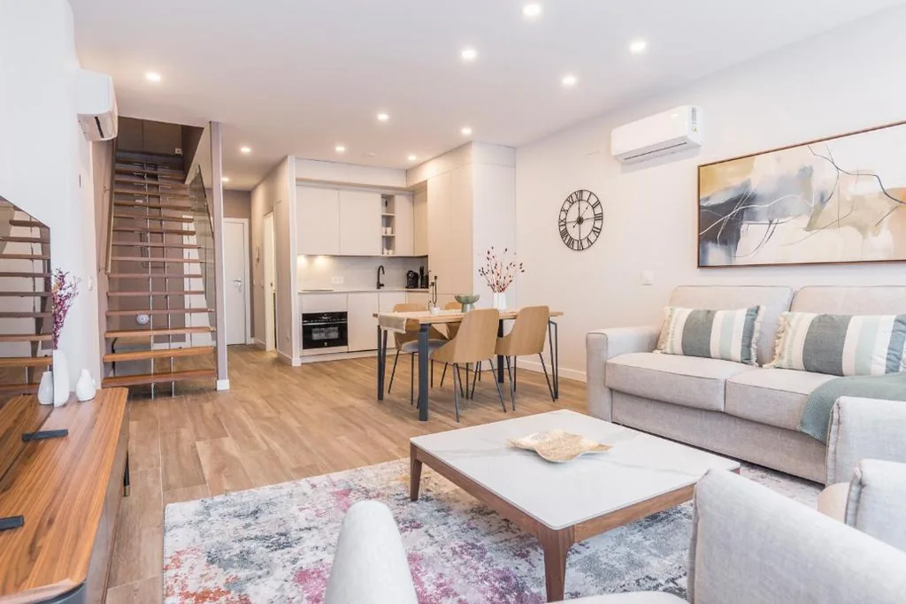 Apartamento Dúplex de 1 dormitorio (4 adultos) — Apartamentos Dúplex Príncipe de Canalejas, 1 y 2 dormitorios
