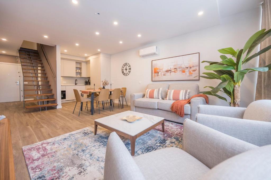 Apartamentos Dúplex Príncipe de Canalejas, 1 y 2 dormitorios