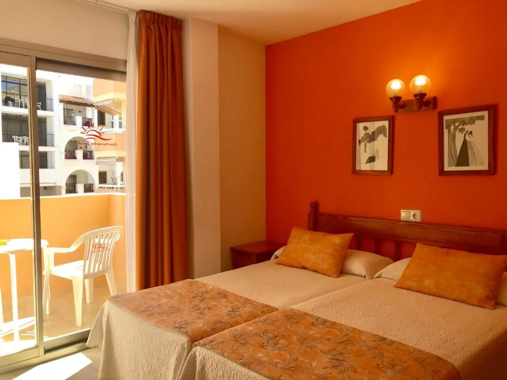 One-Bedroom Apartment — Apartamentos Jovial
