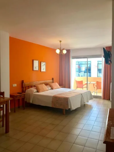 Apartamentos Jovial — photo 11