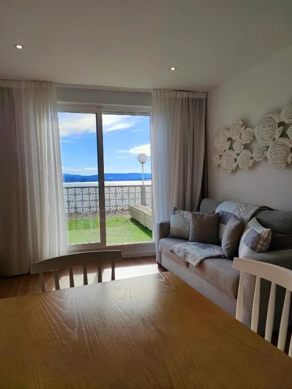 Apartment mit Terrasse — Apartamentos La Toja