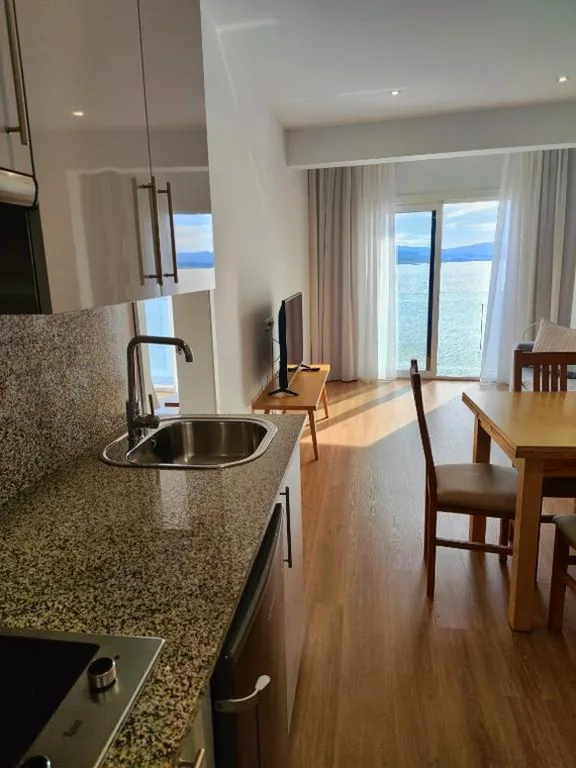 Apartment mit Meerblick — Apartamentos La Toja