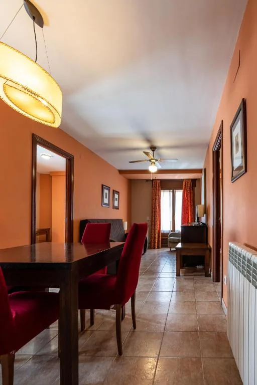 Apartamento com 2 quartos (3 adultos + 2 crianças) — Apartamentos La Trufa Negra