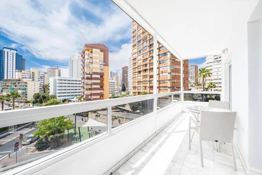 Appartamento con 1 camera da letto e terrazza — Apartamentos Les Dunes Centro Levante Beach
