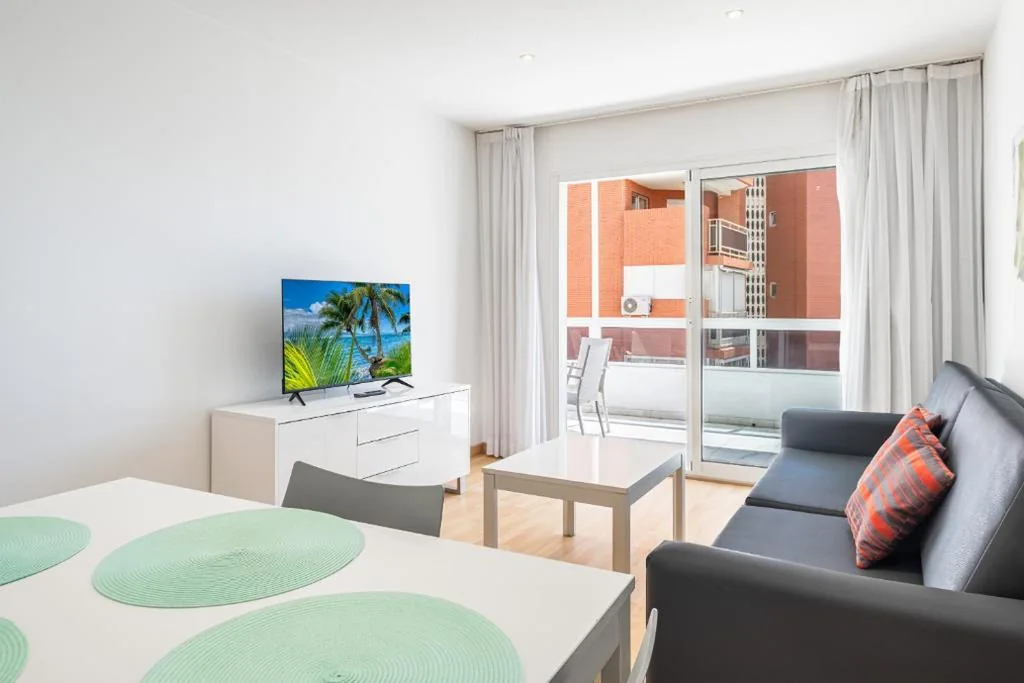 Appartamento con 2 camere da letto — Apartamentos Les Dunes Centro Levante Beach