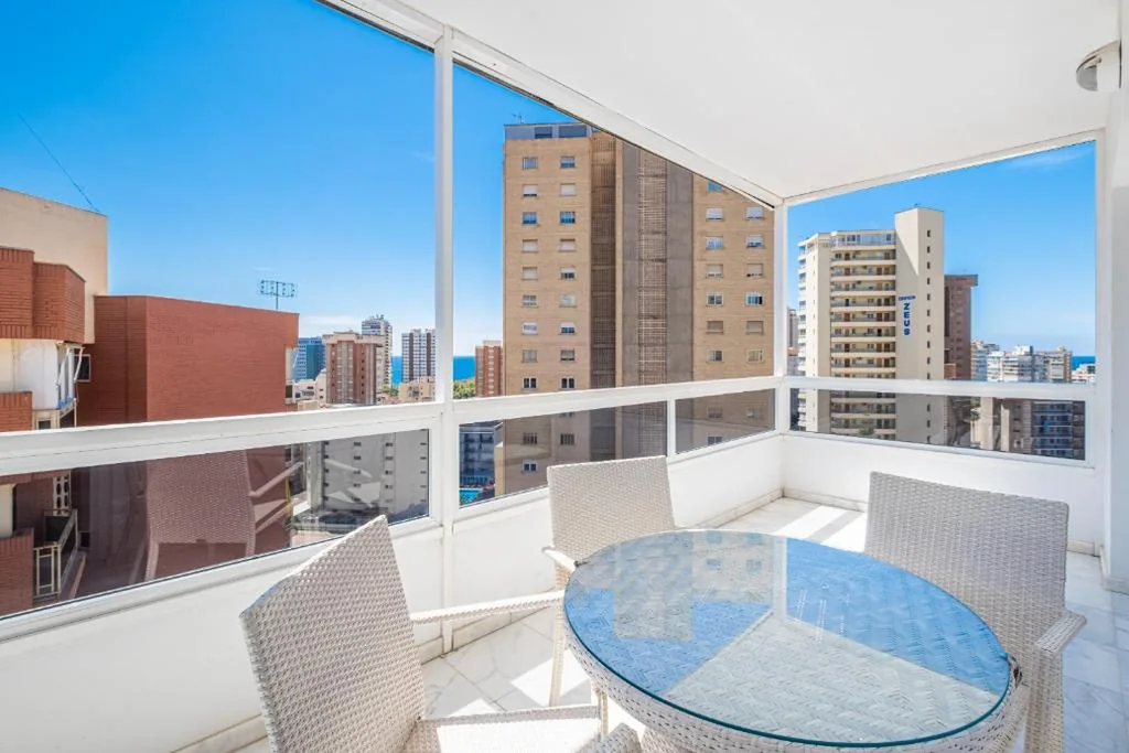 Appartamento con 2 camere da letto e terrazza — Apartamentos Les Dunes Centro Levante Beach