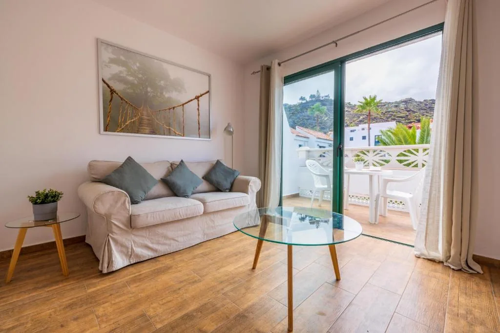 Superior-Apartment mit 1 Schlafzimmer und Terrasse — Apartamentos Los Rosales