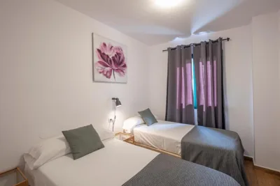 Apartamentos Los Rosales — Foto 8