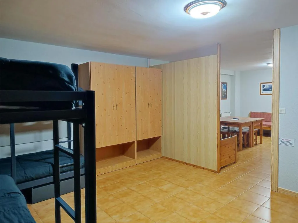 Monolocale (massimo 8 adulti) — Apartamentos Midi 3000