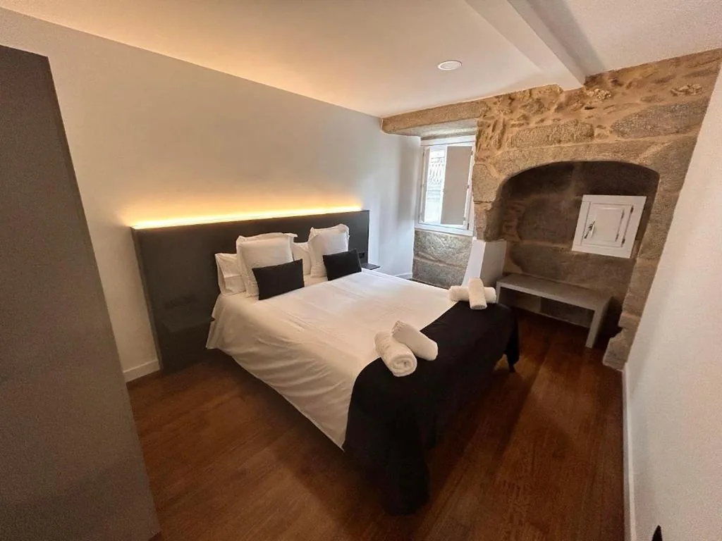Apartamento de 2 dormitorios — APARTAMENTOS NADA Ó NORTE Centro