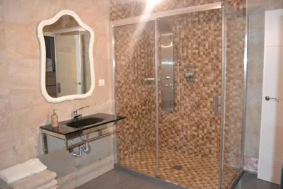 Apartamentos NayDa Gran casa con piscina — foto 9