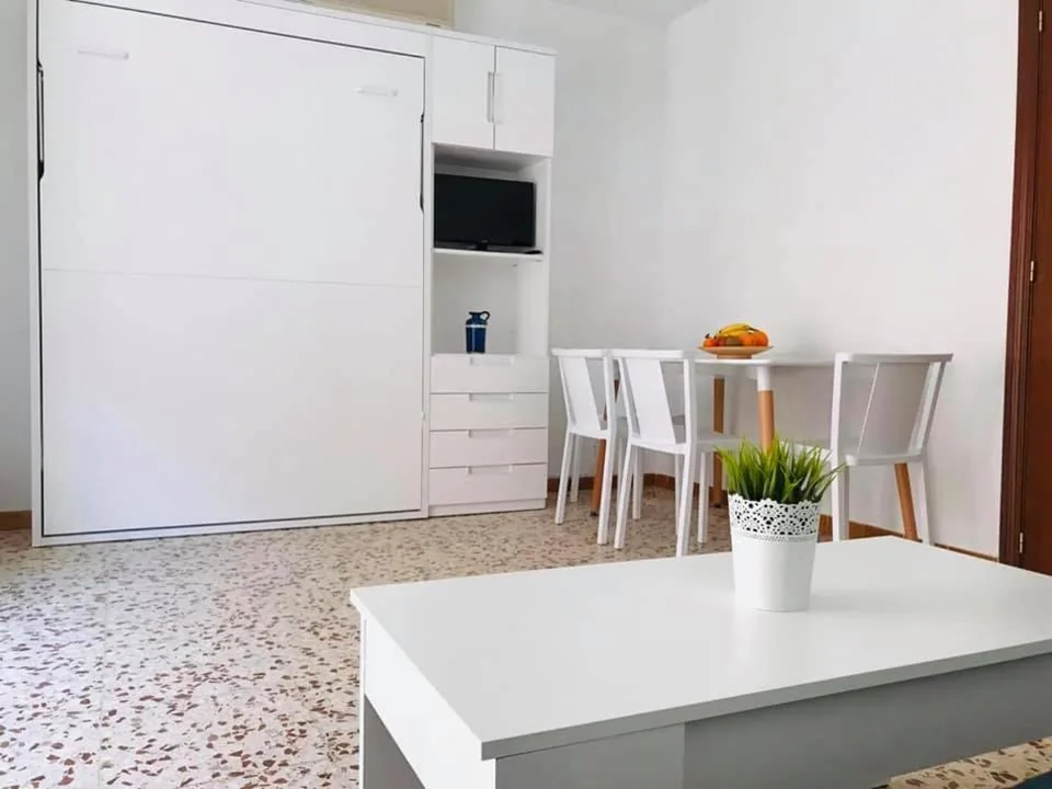 Appartamento con 2 camere da letto e balcone — Apartamentos Pagán Alejandro