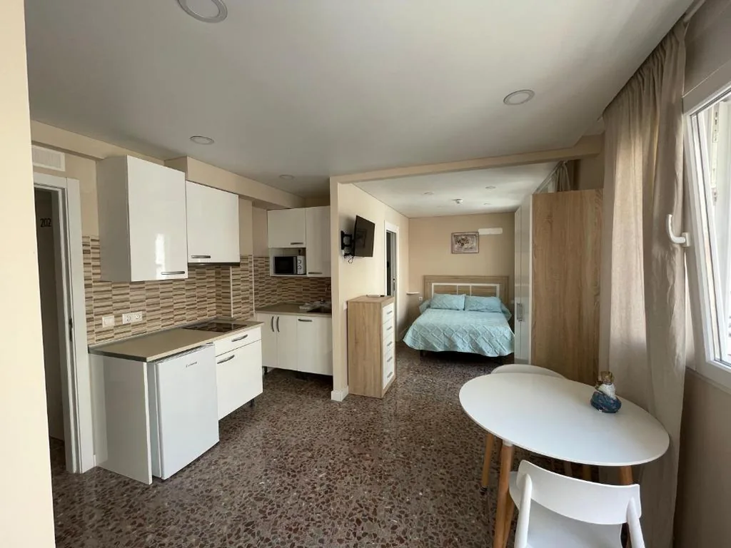 Estudio con balcón — Apartamentos Pelicano