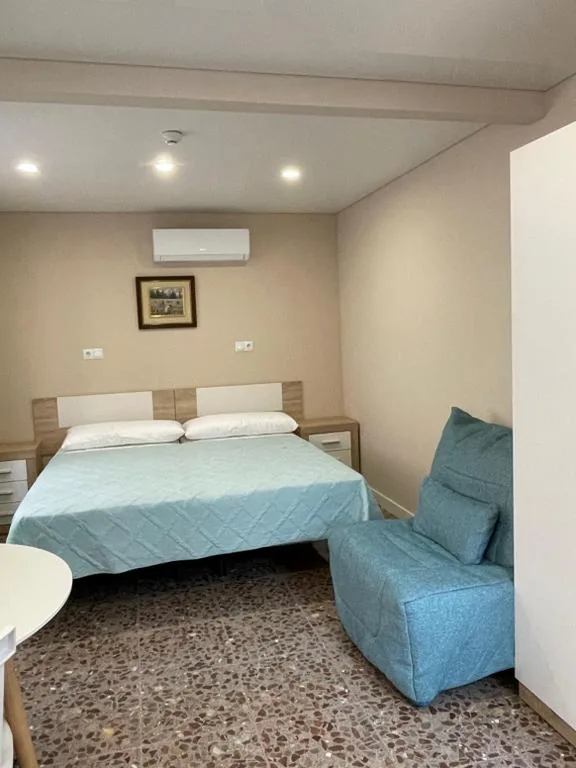 Estudio Triple Estándar — Apartamentos Pelicano