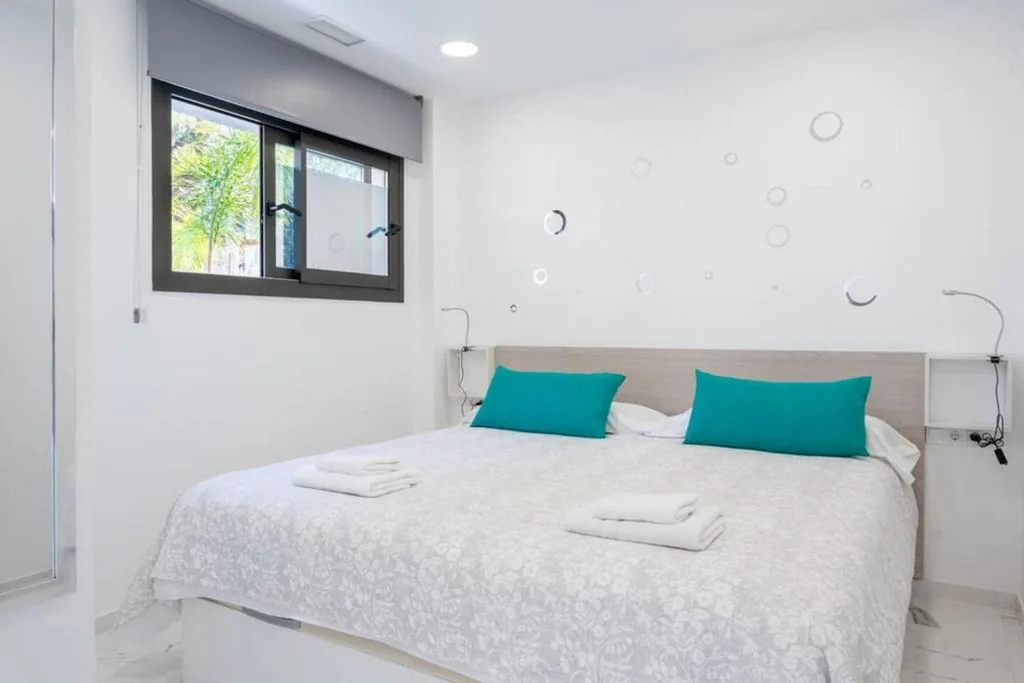 Apartamento de 2 dormitorios — Apartamentos Rosa de Abril