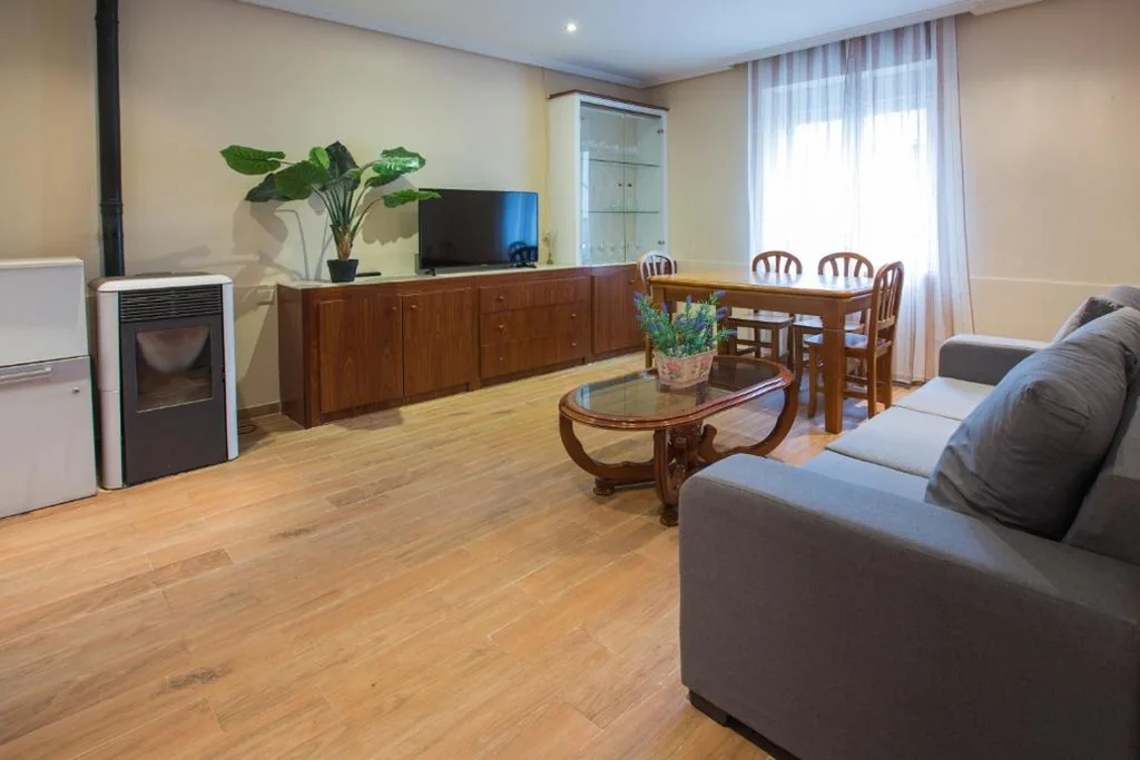 Maison de 4 chambres — Apartamentos turisticos Avila Villa Carmen III