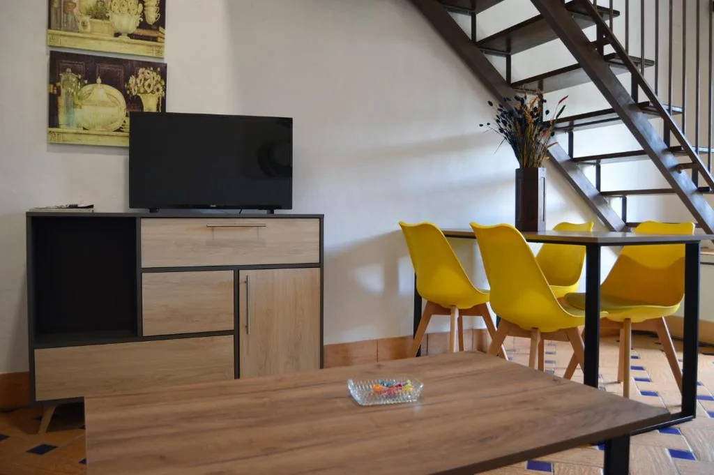 Apartment mit 2 Schlafzimmern (4 Erwachsene) — Apartamentos Turísticos - Hostal Los Alisos