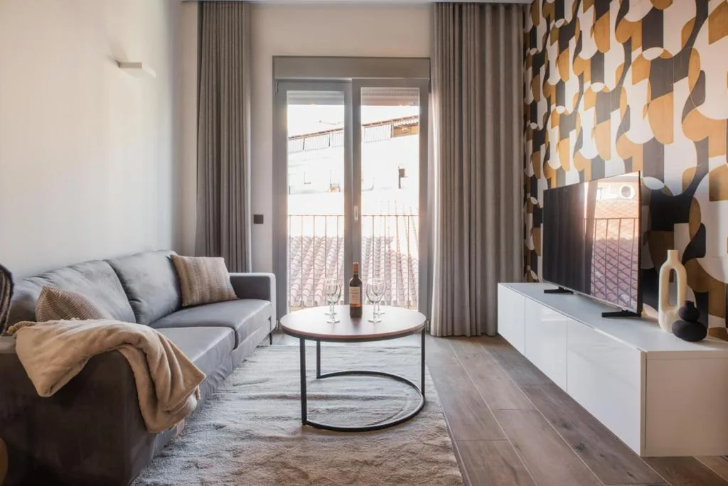 Habitación Doble Deluxe — Apartamentos Turísticos Lagunillas 57