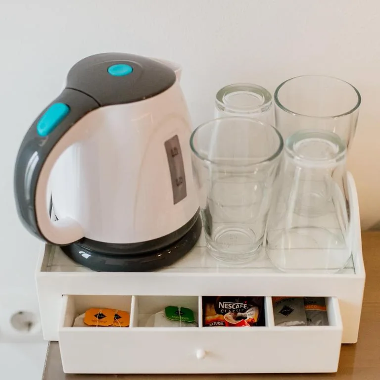 Vierbettzimmer mit eigenem Bad — Apartamentos Turisticos Mastil 16 P2
