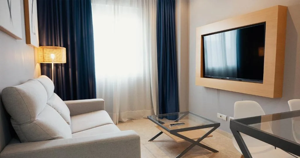 One-Bedroom Apartment (2 Adults + 2 Children) — Apartamentos Vértice Sevilla Aljarafe