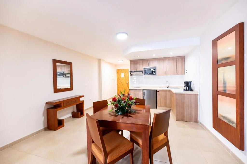 Appartamento duplex con vista mare parziale — Apartamentos Vista Sur