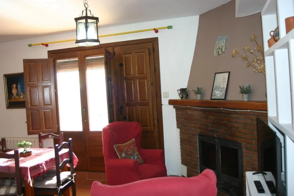 Apartamento de 2 dormitorios con terraza — Apartamentos y Casas Rurales Las Terrazas de la Alpujarra