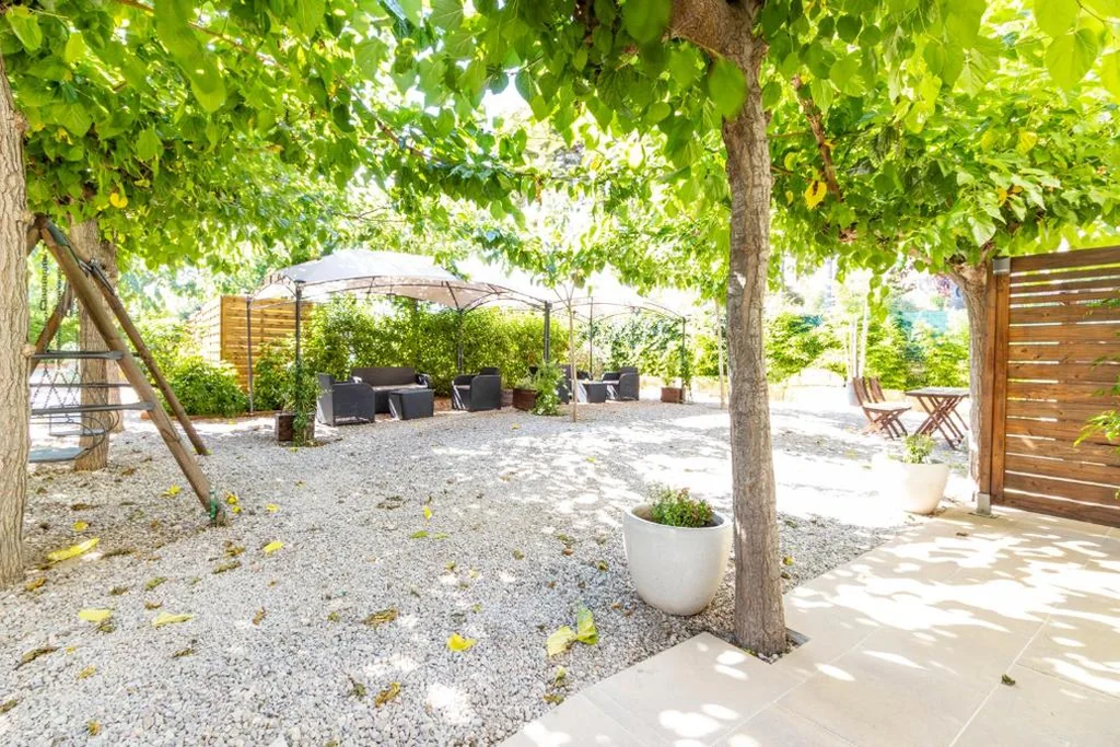 Apartamento de 1 dormitorio con terraza — Apartaments La Cabana