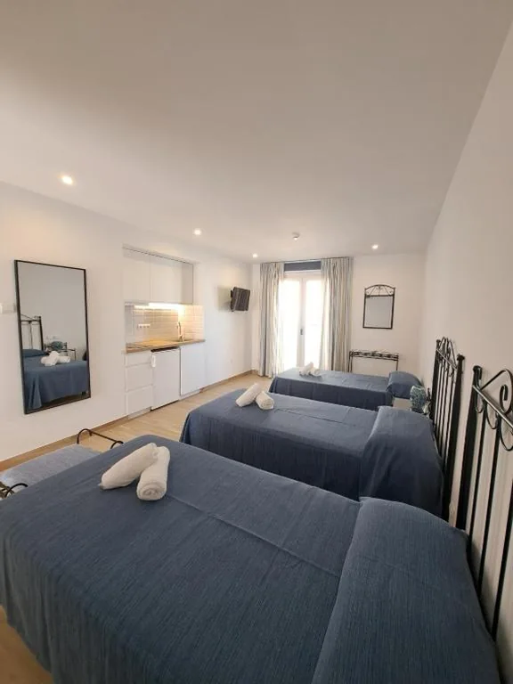 Standard Triple Studio — Aparthotel ALMARIS