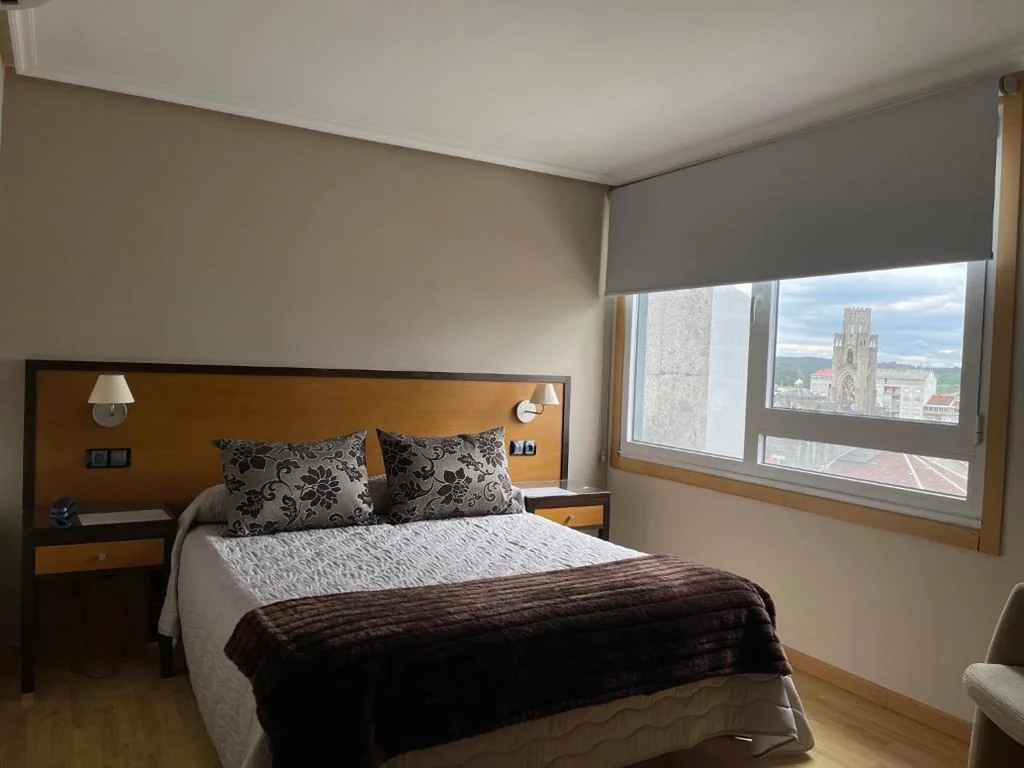 Chambre Familiale — Aparthotel Arenteiro