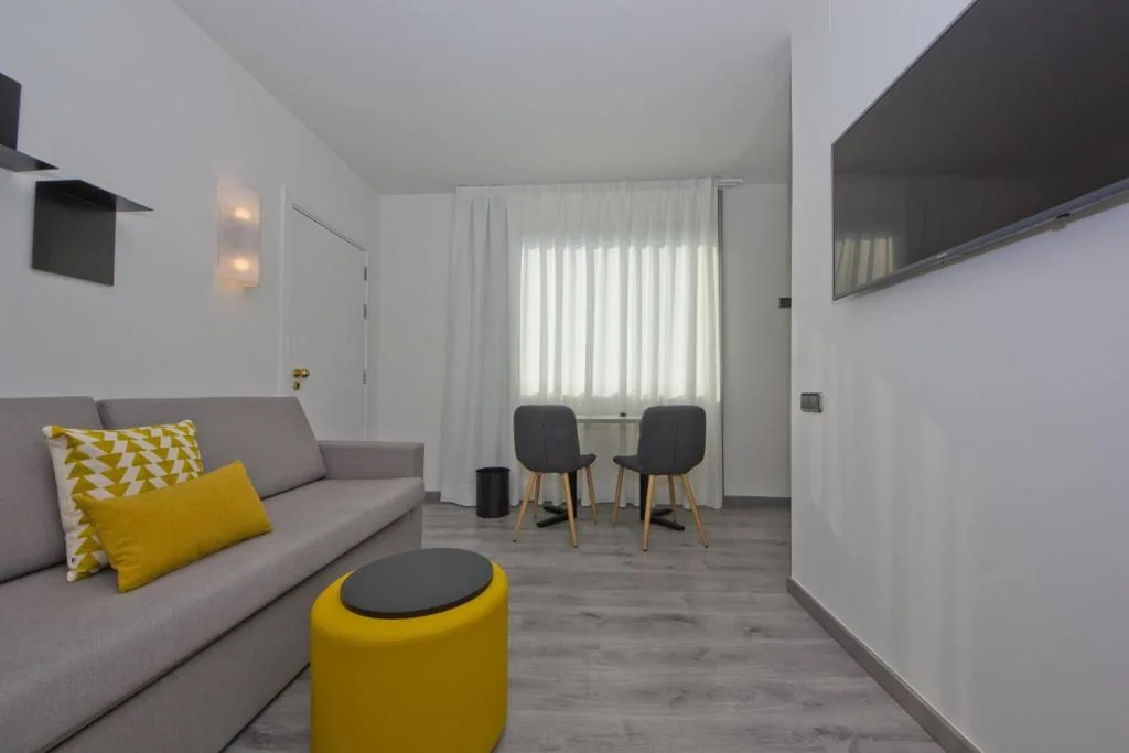 5人部屋 — Aparthotel Atenea Valles
