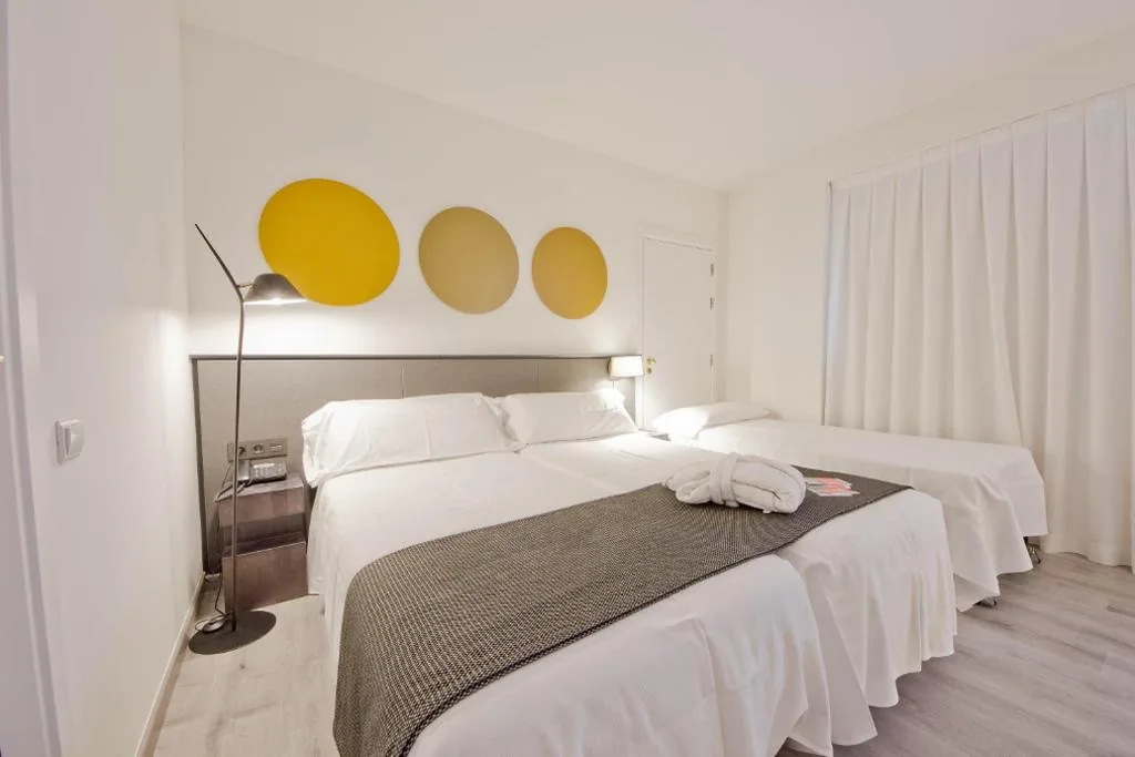 トリプルルーム — Aparthotel Atenea Valles