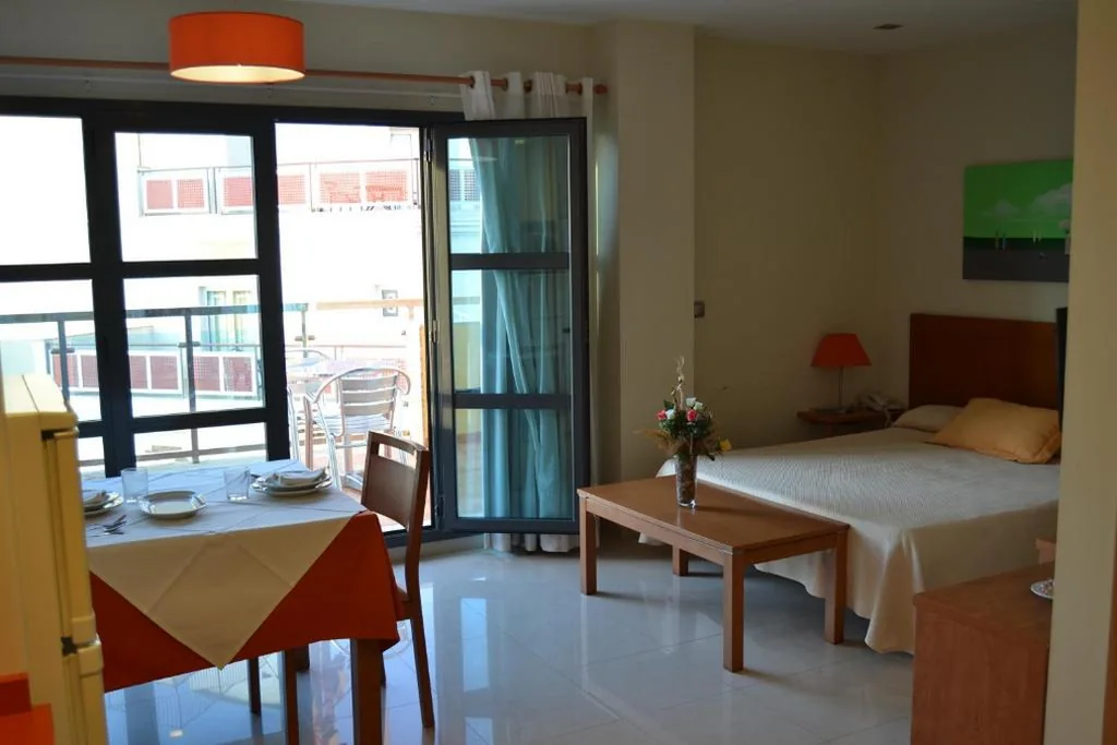 テラス付きスタジオ — Aparthotel Bahía