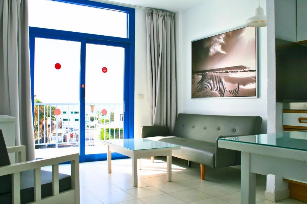 Appartamento Superior con balcone — Aparthotel Costa Volcán & Spa