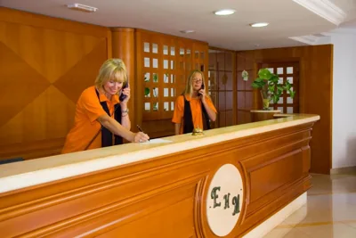 Aparthotel Esquinzo Y Monte Del Mar — foto 5