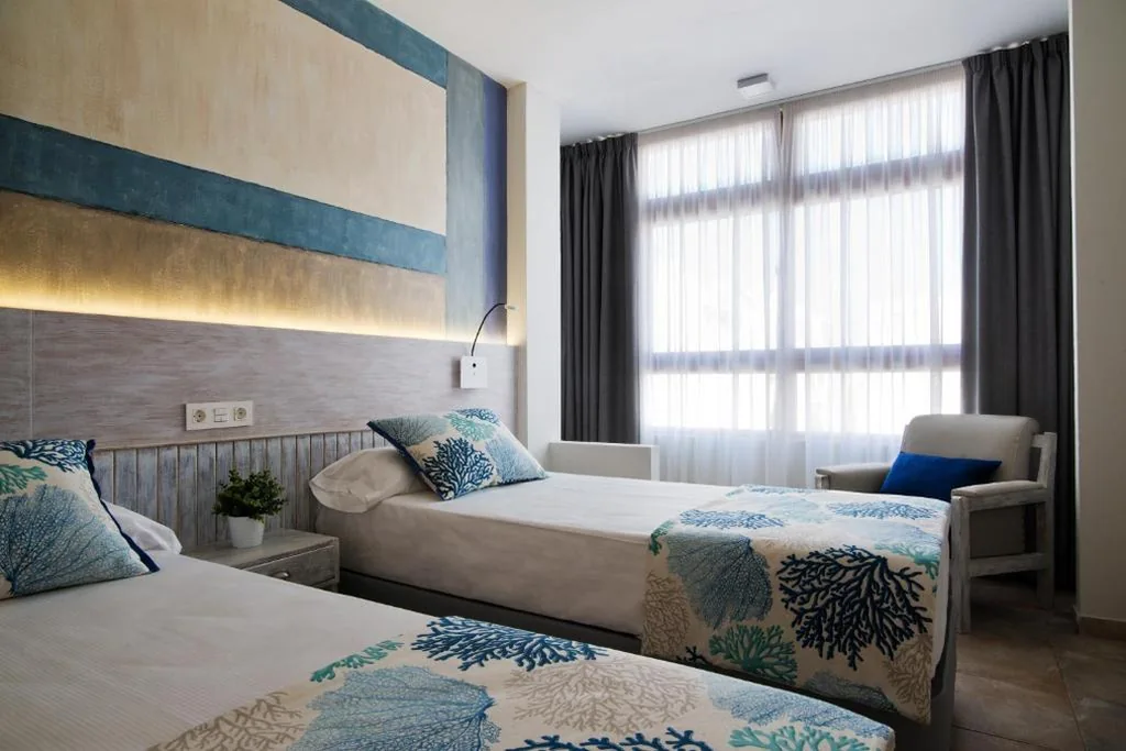 Habitación Doble Superior - 2 camas — ApartHotel Idafe