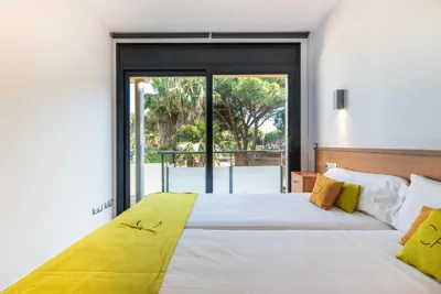Aparthotel Las Palmeras Castelldefels — foto 2