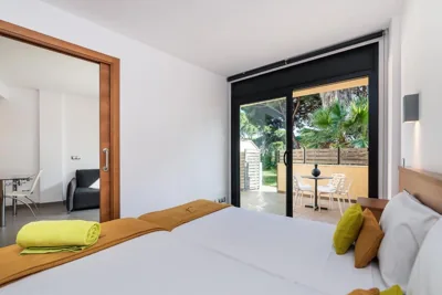 Aparthotel Las Palmeras Castelldefels — foto 8
