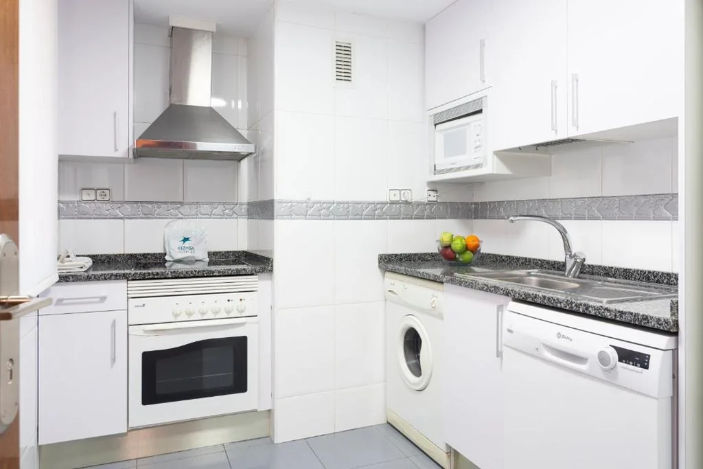 Appartamento con 3 camere da letto (da 5 a 6 adulti) — Aparthotel Los Girasoles