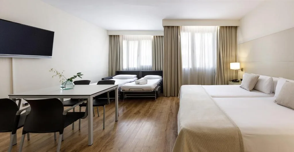 Apartamento Cuádruple — Aparthotel Mariano Cubi Barcelona