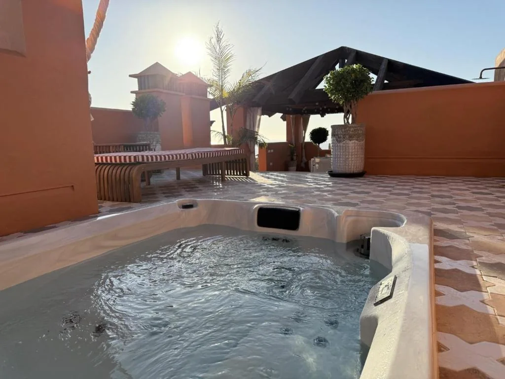 Attico Premium con 2 camere da letto e vasca idromassaggio — Aparthotel Novo Resort
