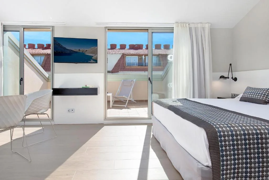 Habitación Doble Deluxe — Aparthotel Odissea Park