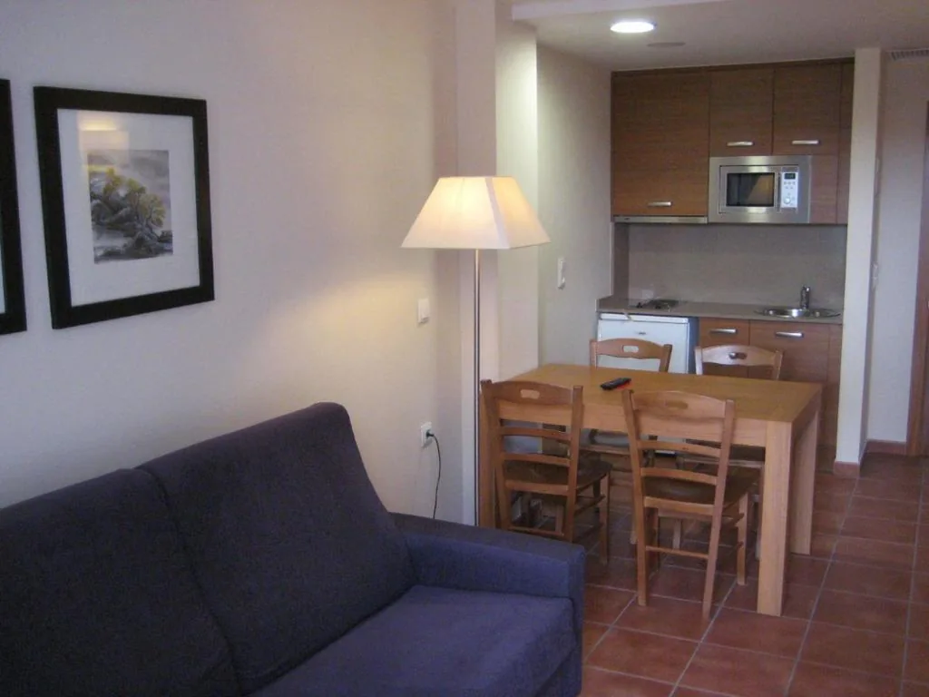 Appartamento con 1 camera da letto (2 adulti + 1 bambino) — Aparthotel Puerto Mar