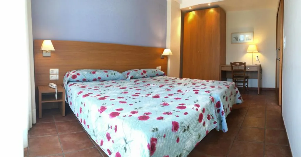 Appartamento con 1 camera da letto (3 adulti + 1 bambino) — Aparthotel Puerto Mar