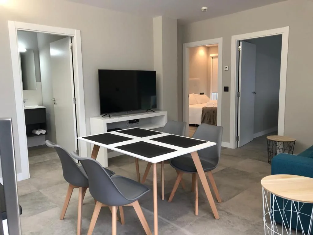 Apartment – Erdgeschoss — Aparthotel Ría de Lires