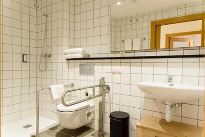 APARTHOTEL SALBURUA — Foto 11